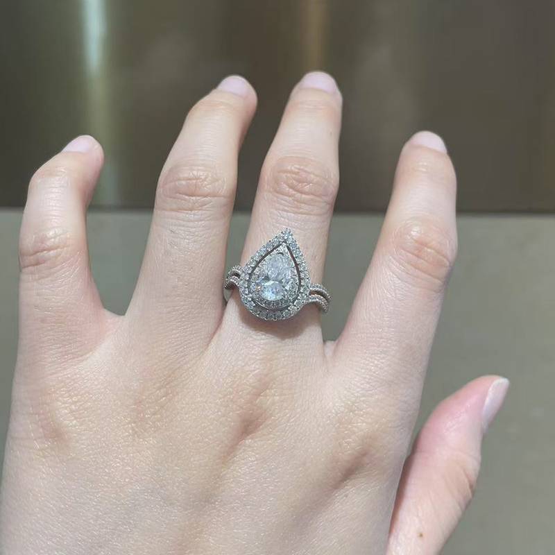 Affordable Luxury梨形Women's RingS925银镀白金定制选款主石Moissanite1.5ct/副石高碳钻